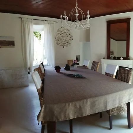 Konukevi Le Kouloury 3*