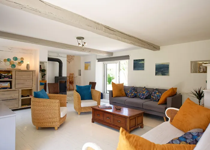 ゲストハウス Le Kouloury 3*